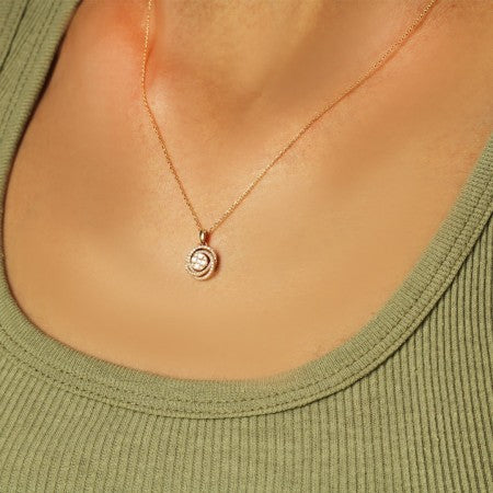 Висулка с диаманти жълто злато 0.30 карата